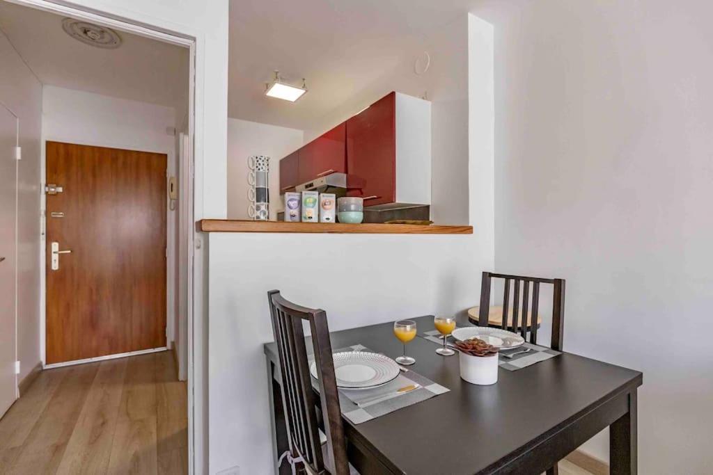 Appartement Avec Parking Et Terrasse Metro 7 Et Paris Villejuif Esterno foto