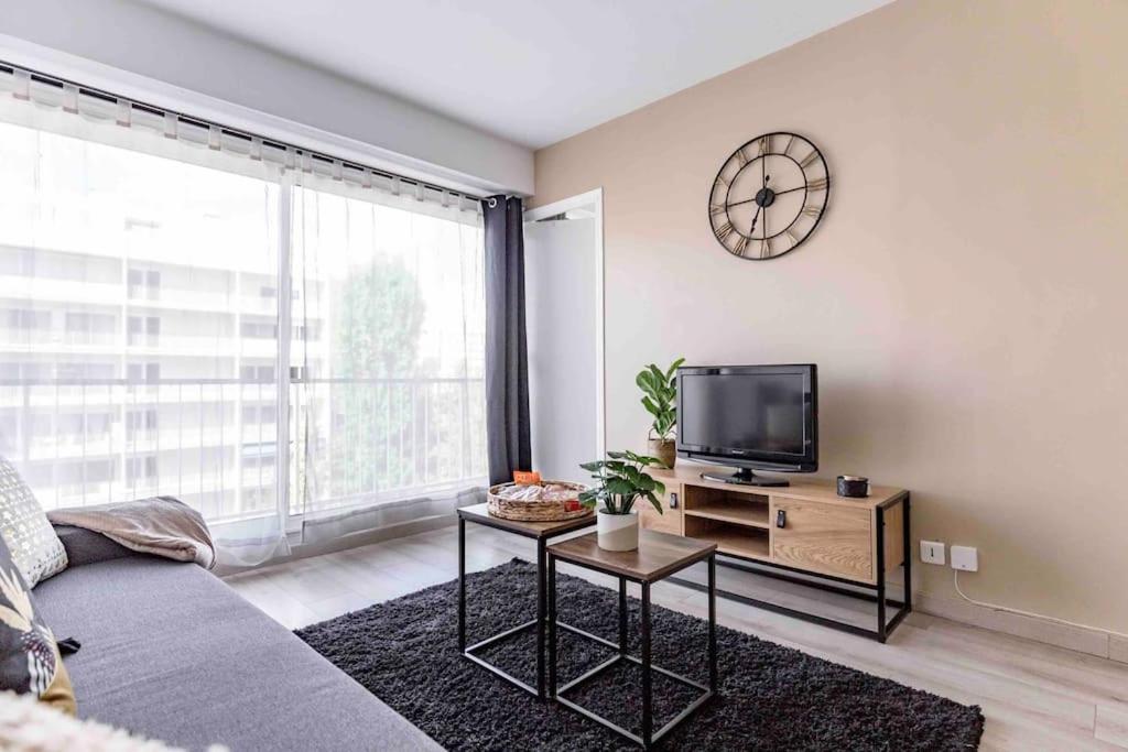 Appartement Avec Parking Et Terrasse Metro 7 Et Paris Villejuif Esterno foto